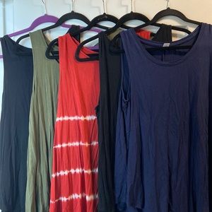 Lot of large luxe old navy tanks